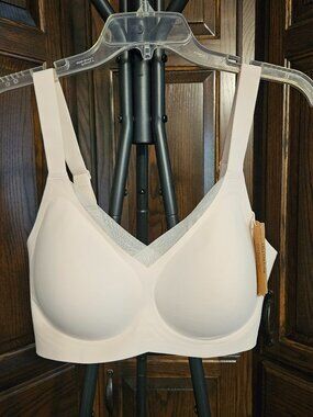NWT Celeste D’Or Curve Wireless Bra Nude Beige Size XL